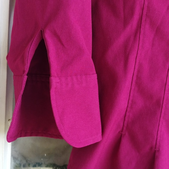 Express stretch 3/4 length sleeves shirt size 1/2 - Picture 2 of 5